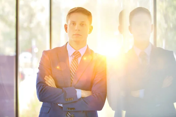 Leven Van Zakenmensen Het Kantoor Met Lens Flare Achtergrond — Stockfoto