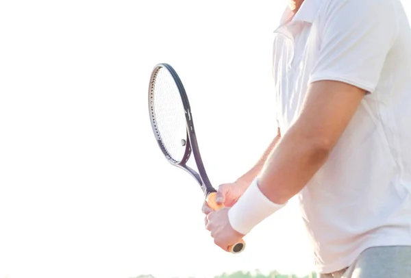 Matura Tennis Atleta Colpire Palla Con Racchetta Campo Con Lente — Foto Stock