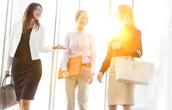 Stratégie Planification Des Femmes Affaires Lors Une Réunion Bureau — Photo