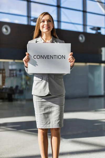 Portrait Young Attractive Businesswoman Standing While Holding White Board Convention — Stock Photo, Image