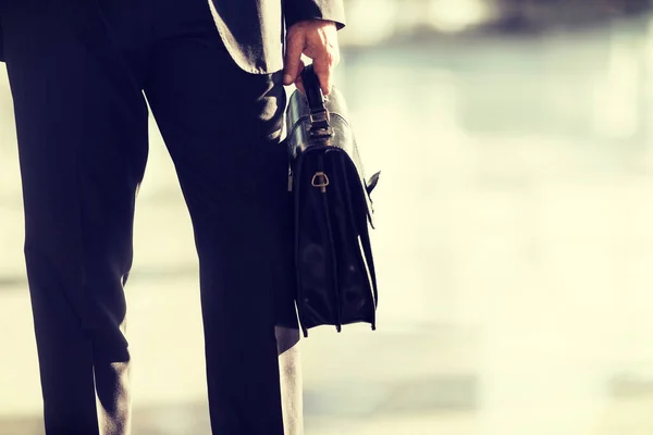 Cropped Image Businessman Holding Briefcase Bag Airport — Stock Photo, Image