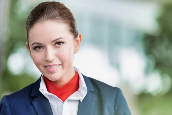 Portrait Young Attractive Flight Attendant Standing Flight Display Monitor Airport — Stock Photo, Image