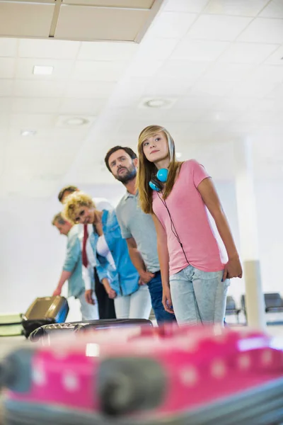 Passengers Standing While Waiting Looking Suitcase Baggage Claim Area Airport — Stock Photo, Image