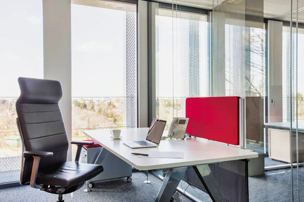 Stühle Und Tische Modernen Büro — Stockfoto