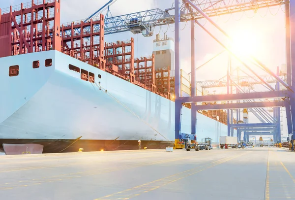 Ship Dock Cargo Terminal — Stock Photo, Image