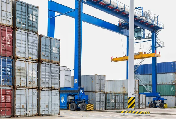 Shipping Containers Cargo Terminal — Stock Photo, Image