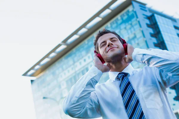 Mature Businessman Listening Music Headphones — Stock Photo, Image