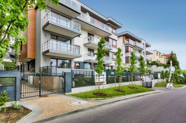 Kiralık iş yerlerinin dışındakiler 