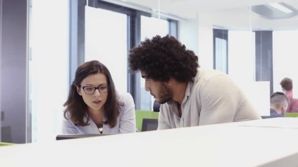 Multi Grupo Étnico Trabalhadores Que Trabalham Escritório Call Center — Vídeo de Stock