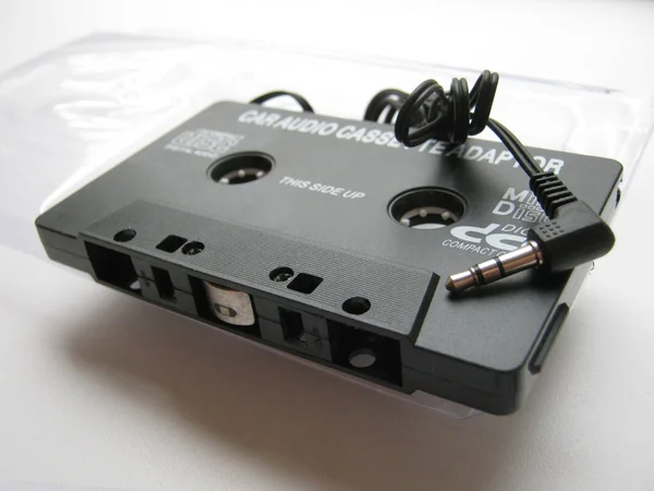 Cassette Adapter Voor Retro Radio Stockfoto