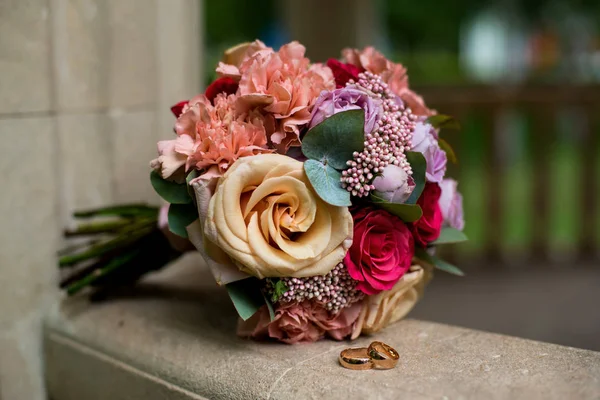 Decorações Casamento Decorações Bouquet Noiva Mentiras Espera Até Que Noiva — Fotografia de Stock