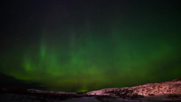Hügel Klarer Sternenhimmel Und Bunte Nordlichter Ein Unglaubliches Naturphänomen — Stockvideo