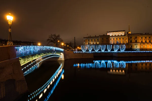 beautiful walks through the night in St. Petersburg, spas on blood, Nevsky Prospekt, the square near the winter Palace