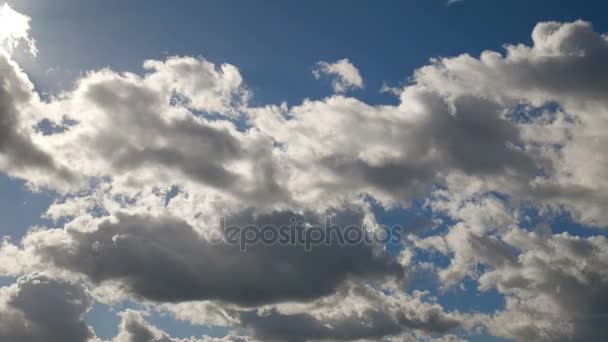 Idyllische friedliche Himmel natürliche Schönheit. — Stockvideo