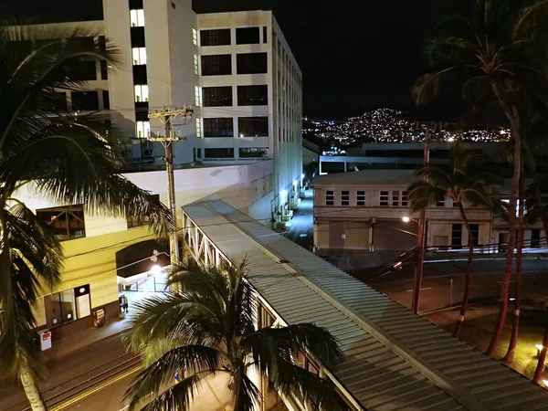 Veduta aerea dell'edificio Dole Cannery di notte — Foto Stock