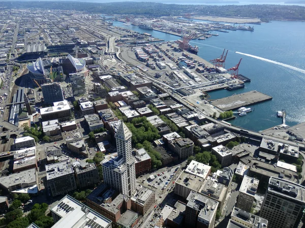 Ig belle vue sur le bâtiment Smith Tower, 38 étages 149 m de haut b — Photo