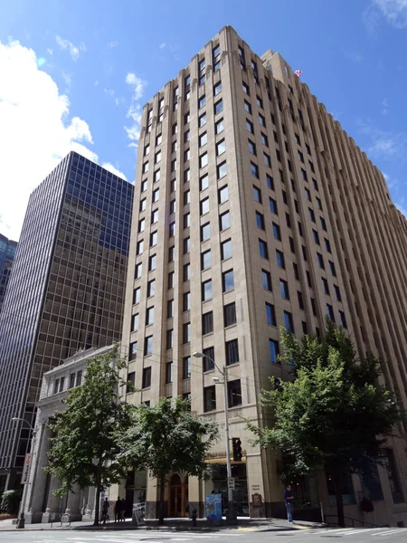 De Exchange-Building, een kantoorgebouw van 22 verdiepingen tellende Art Deco — Stockfoto