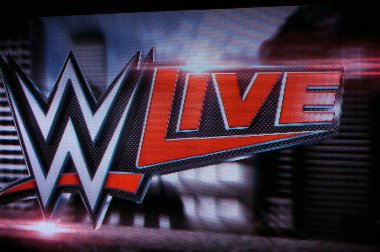 WWE Live logo üstünde perde