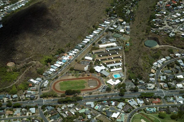 Luchtfoto van Kalani Middelbare School en omgeving — Stockfoto