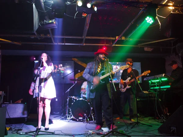 Guidance Band Jams on stage at BODA Cafe — Stock Photo, Image