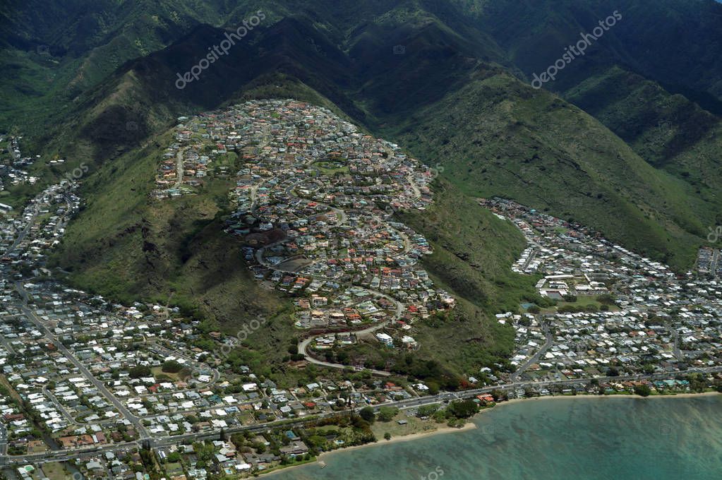 Aérea de Kawaikui Beach Park, Bahía de Maunalua, Valle Nui y Aina 2024