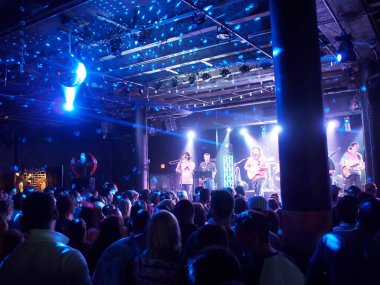 Mike aşk grup kapalı müzik çalar