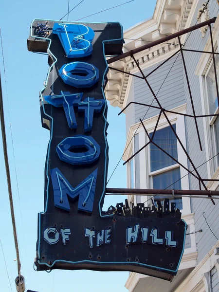 Bottom of the Hill Neon Sign in the Day — Stock Photo, Image