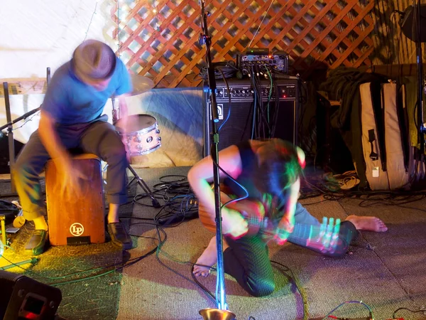 Taimane e banda tocando no Optimysstique 2017 Campout — Fotografia de Stock