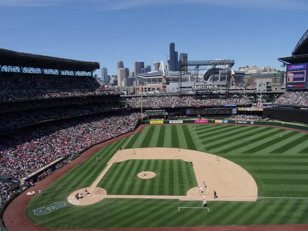 Mariners Pitcher si fa avanti per lanciare ai Cardinals batte — Foto Stock