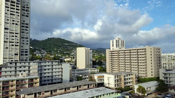 Barrio Makiki Montaña Tantalus Con Casas Rascacielos Modernos Otros Edificios — Foto de Stock