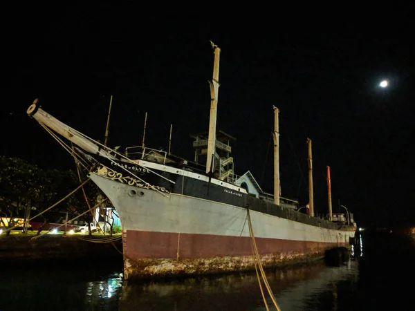 Historiska Falls Clyde Fartyget Sitter Honolulu Harbor Natten Med Månen — Stockfoto