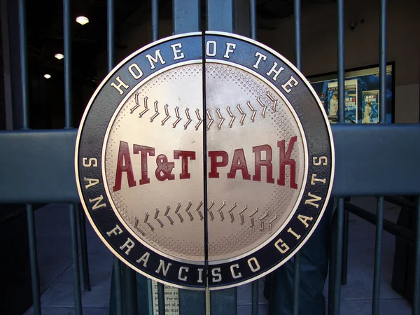 AT&T Park - Home of the Giants - Sign on Gate to ballpark — Stock Photo, Image