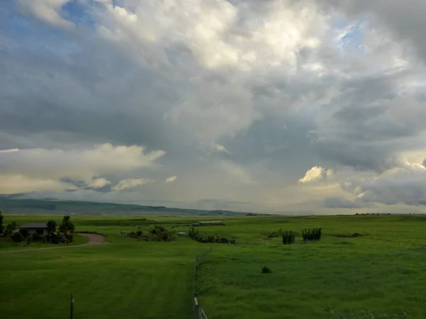 Abenddämmerung in der Landschaft Bauernhof Felder von Waimea — Stockfoto