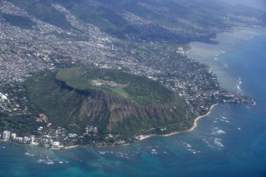 diamondhead, kapiolani park, waikiki, havadan görünümü ala wai olabilir