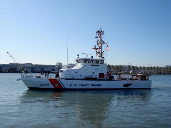 US Coast Guard Boat in McCovey Cove — Stock Photo, Image