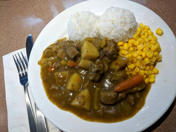Hawaiian Style Beef Stew Carrots Potatos Peas Rice Corn White — Stock Photo, Image