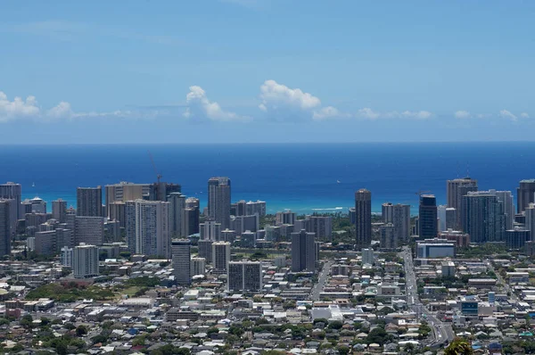 Honolulu Fevereiro 2013 Aeronáutica Honolulu Waikiki Edifícios Parques Guindaste Hotéis — Fotografia de Stock