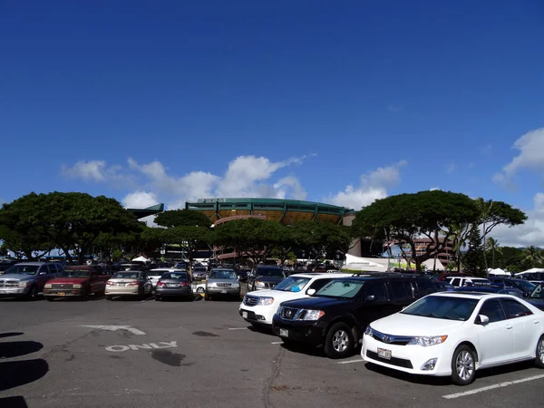 Honolulu Gennaio 2016 Auto Riempiono Parcheggio Che Porta Allo Stadio — Foto Stock