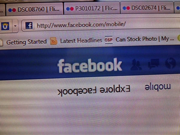 San Francisco July 2011 Facebook Website Web Browser Computer Screen — Stock Photo, Image