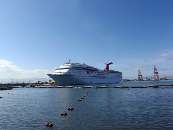 Энсенада Мексика Марта 2009 Года Carnival Cruiseship Paradise Док Энсенаде — стоковое фото