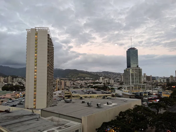 Honolulu 2019 Március Naplemente Honoluluban Teliholddal — Stock Fotó