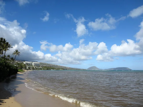 Piaszczysta Linia Brzegowa Kahala Beach Południowe Wybrzeże Oahu Hawaje — Zdjęcie stockowe