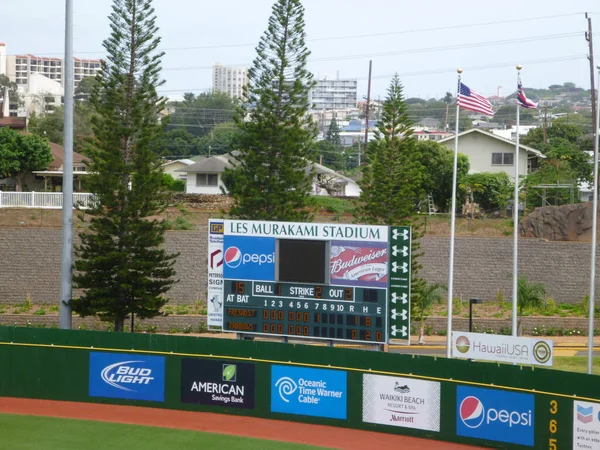 Honolulu April 2012 Les Murakami Stadium Scoreboard Pepsi Bud Light — Stock Photo, Image