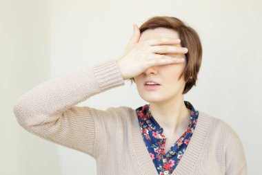 güzel kız kapanış gözler 