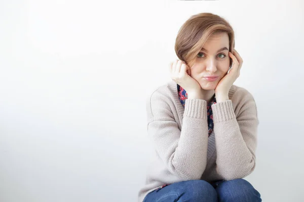 Girl thinking about something — Stock Photo, Image