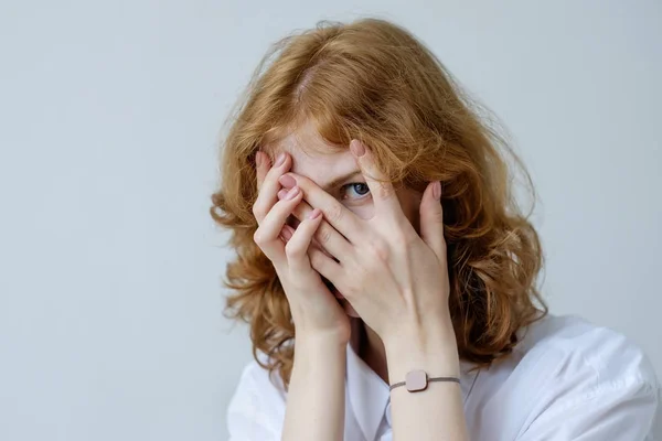 Fobia social de la generación más joven . — Foto de Stock