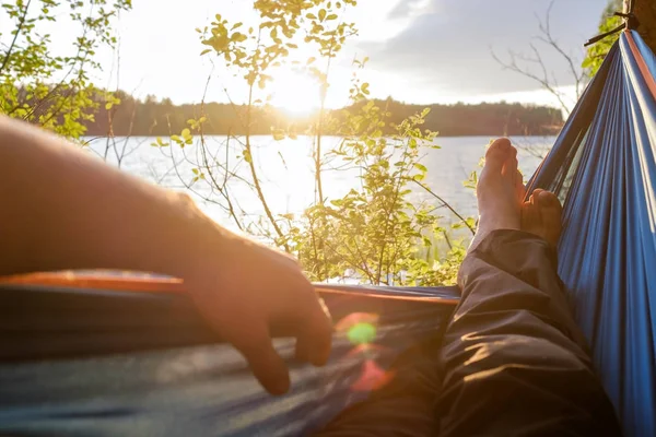 Man relaxing in the hammock. — Stock Photo, Image