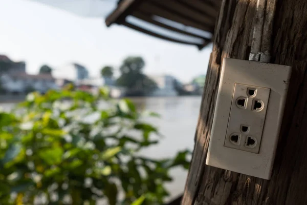 Enchufe eléctrico asiático con toma múltiple —  Fotos de Stock