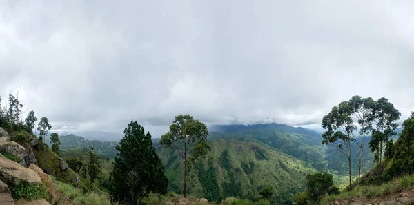 Vista de Ella Rock no pequeno pico Adams no Sri Lanka — Fotografia de Stock