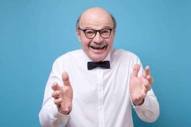 man talking or telling news, surprised boomer guy is shocked with good sale